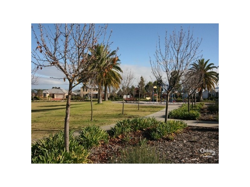 18 Delmage Circle, Ellenbrook WA 6069