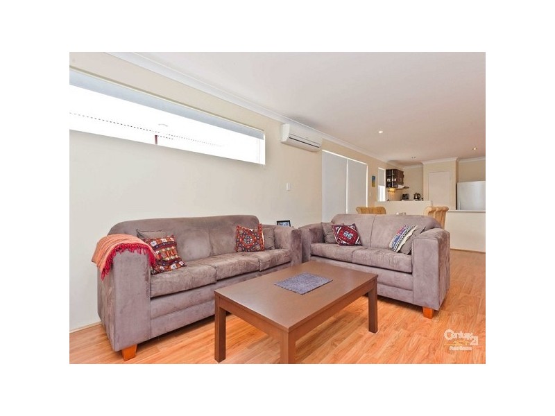 6 Westbrook Parade, Ellenbrook WA 6069