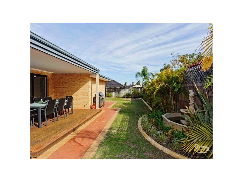 8 Nordland Way, Henley Brook WA 6055