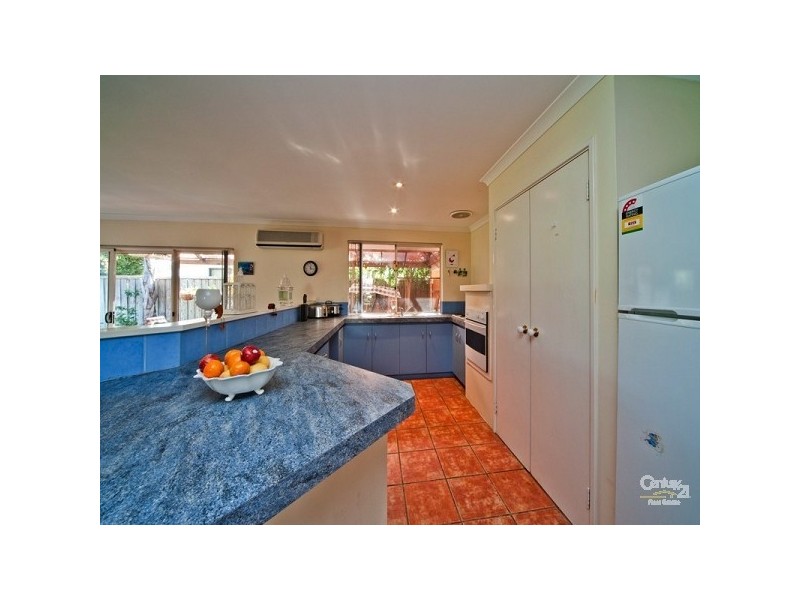 10 Rossini Circle, Ellenbrook WA 6069