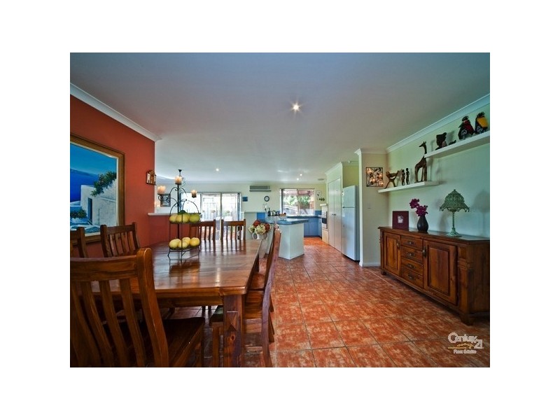 10 Rossini Circle, Ellenbrook WA 6069
