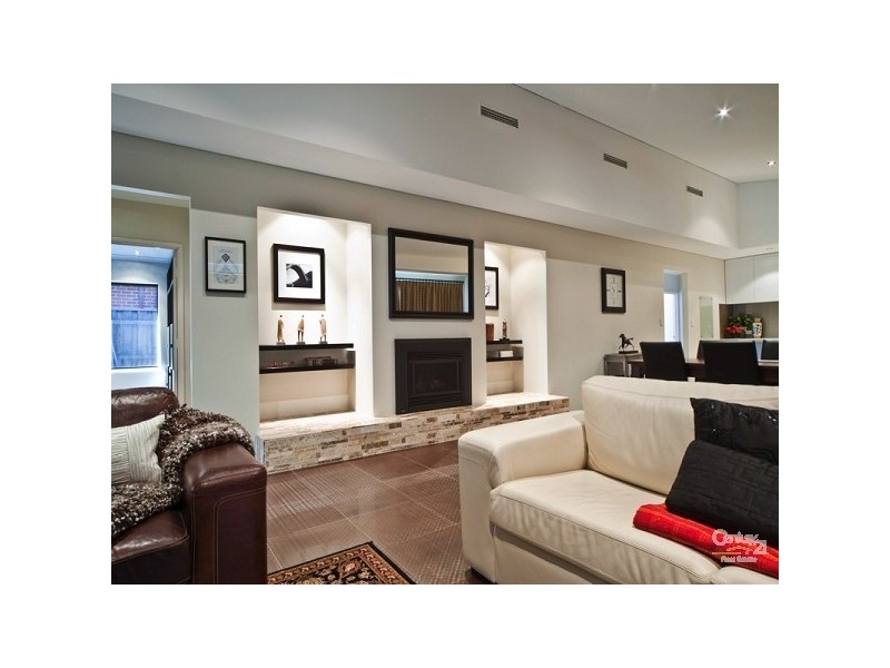 44 Roxburghe Drive, The Vines WA 6069
