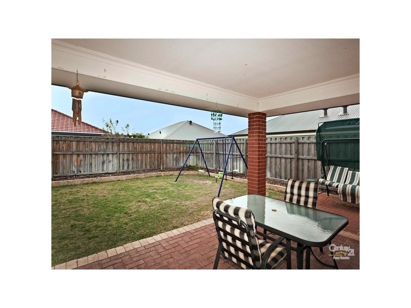 43 Derricap Ave, Ellenbrook WA 6069