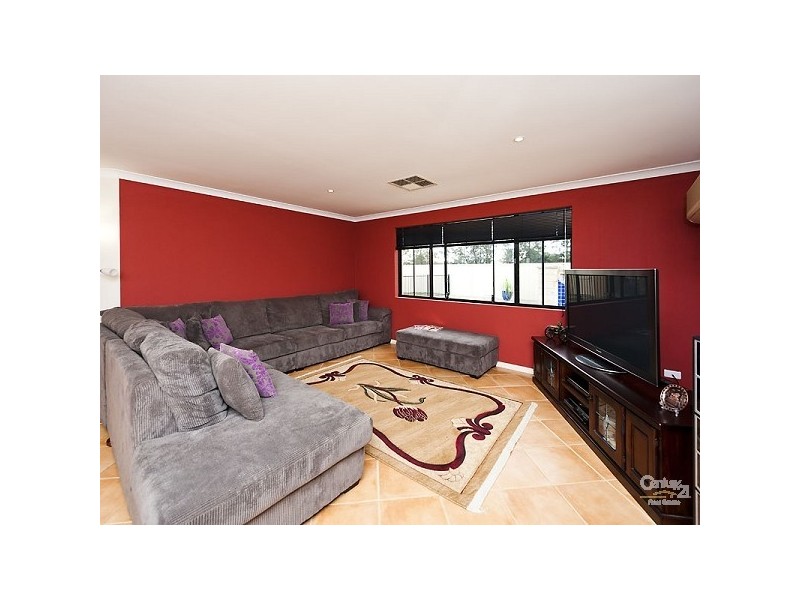 15 Mustang Drive, Henley Brook WA 6055