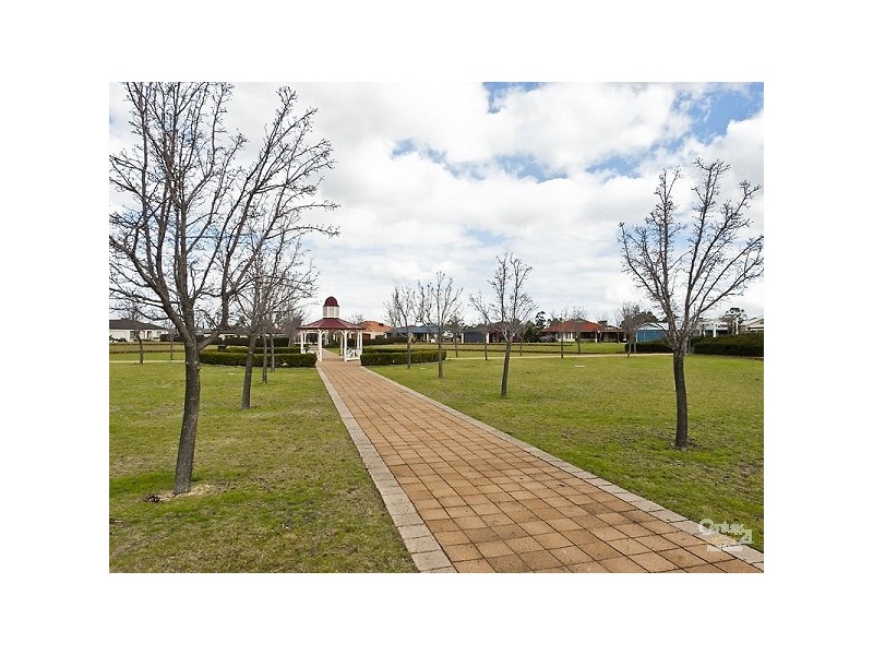 15 Mustang Drive, Henley Brook WA 6055