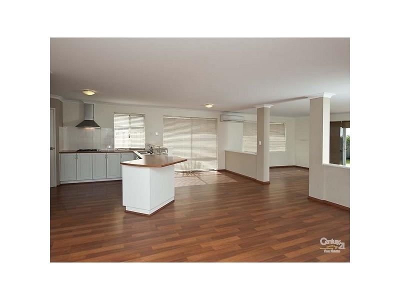 8 Bonsall Drive, Ellenbrook WA 6069