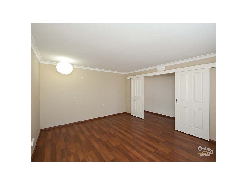 8 Bonsall Drive, Ellenbrook WA 6069