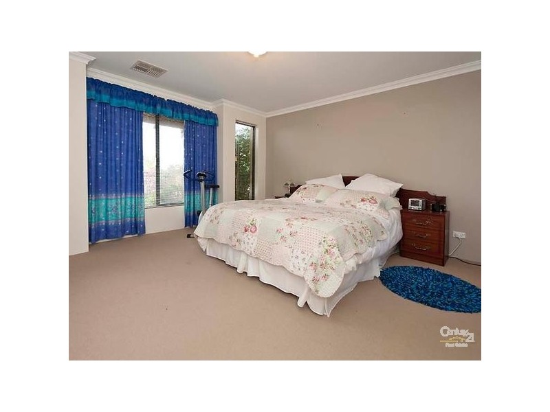 10 Alcala Street, Ellenbrook WA 6069