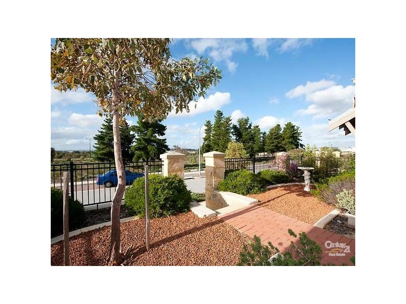 10 Alcala Street, Ellenbrook WA 6069
