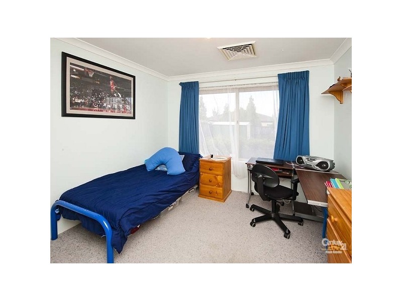 16 Daintree Loop, Ellenbrook WA 6069