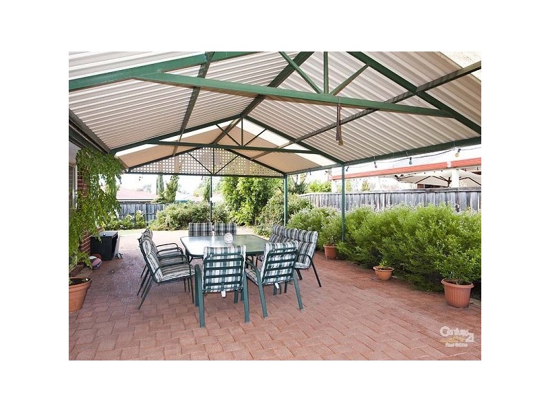 16 Daintree Loop, Ellenbrook WA 6069