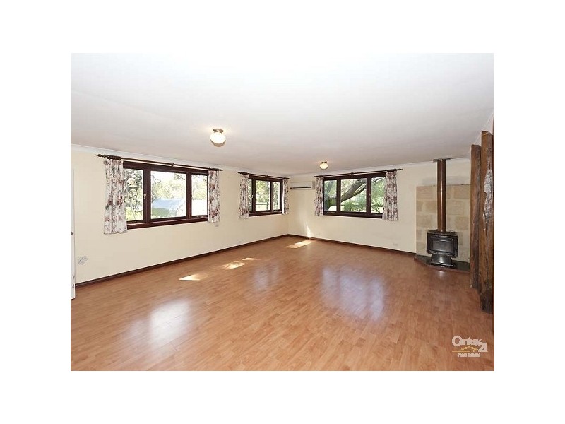 234 Padbury Ave, Herne Hill WA 6056