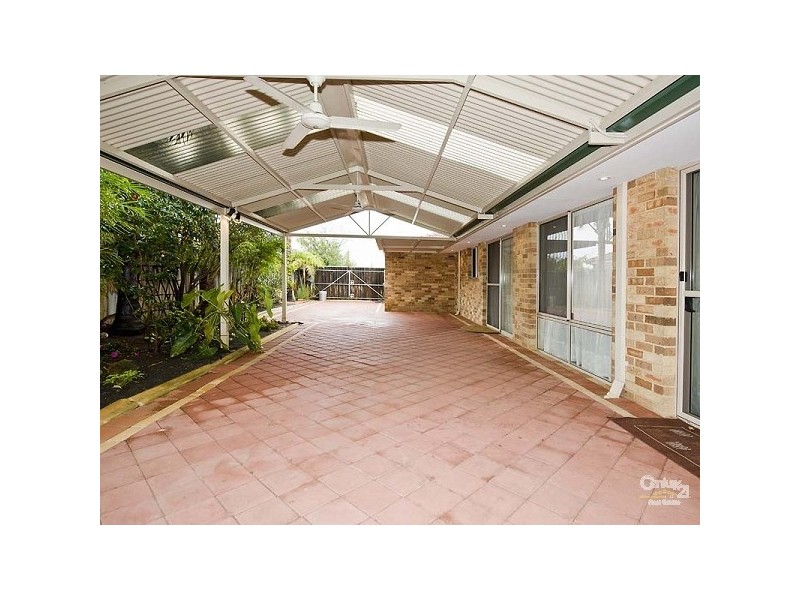1 Kalgan Court, Ellenbrook WA 6069
