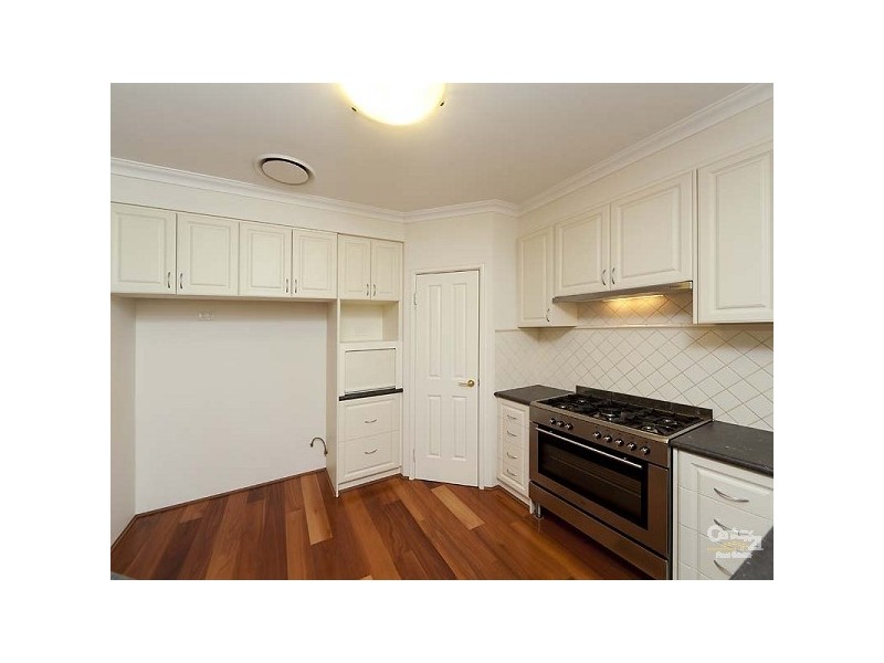 19 Edgecombe Pass, Aveley WA 6069