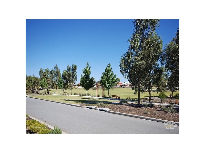 42 Halpin Circle, Ellenbrook WA 6069