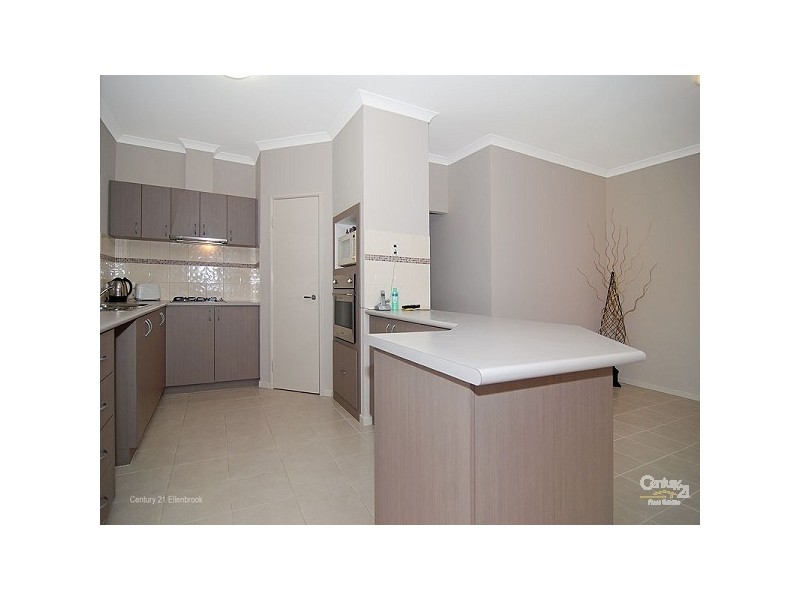 3/7 Madden, Ellenbrook WA 6069
