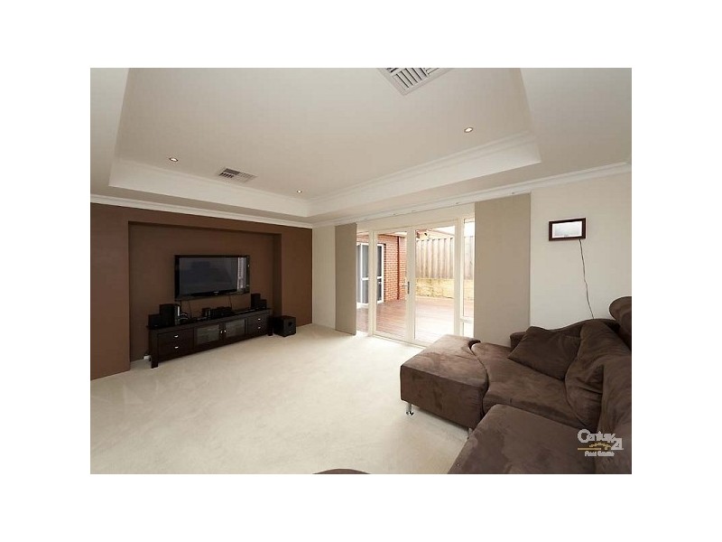 12 Kentchurch Bend, The Vines WA 6069