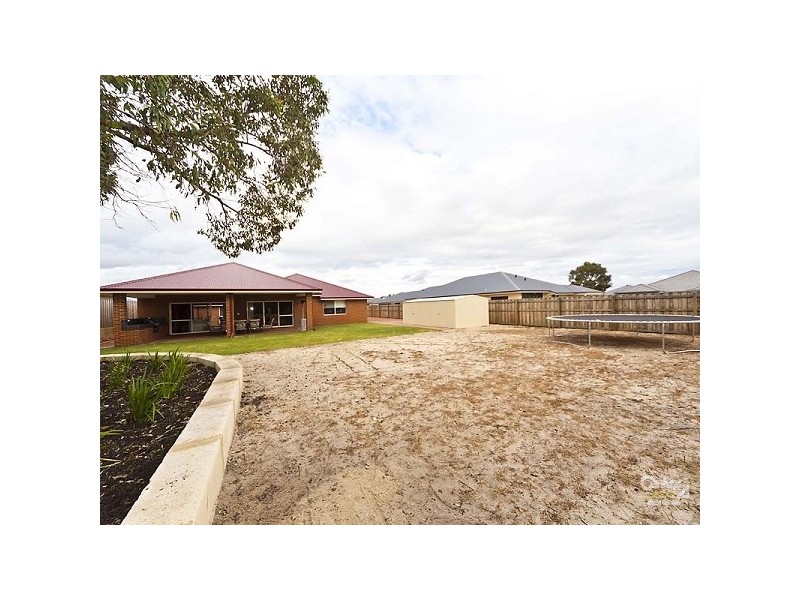 12 Kentchurch Bend, The Vines WA 6069