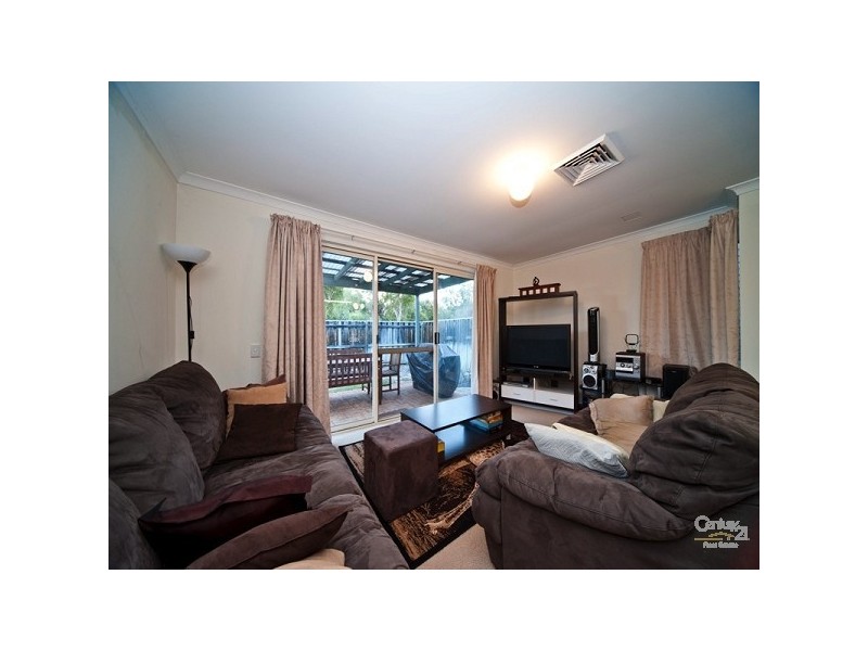 18 Watervista Close, The Vines WA 6069