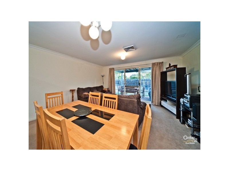 18 Watervista Close, The Vines WA 6069