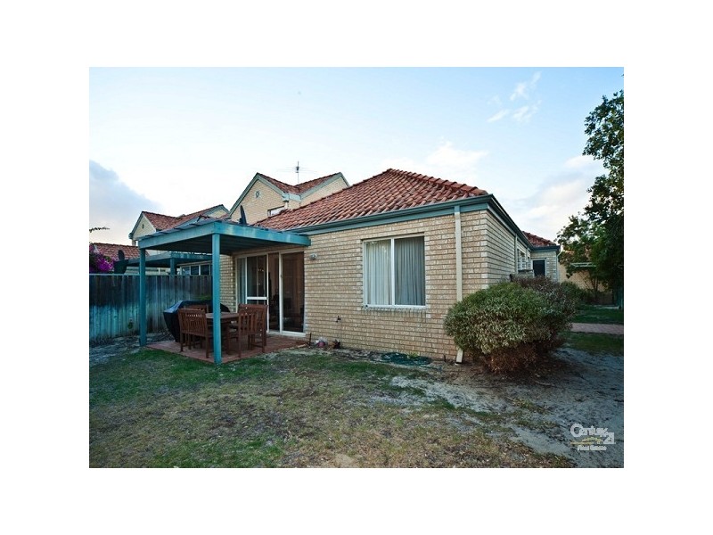 18 Watervista Close, The Vines WA 6069