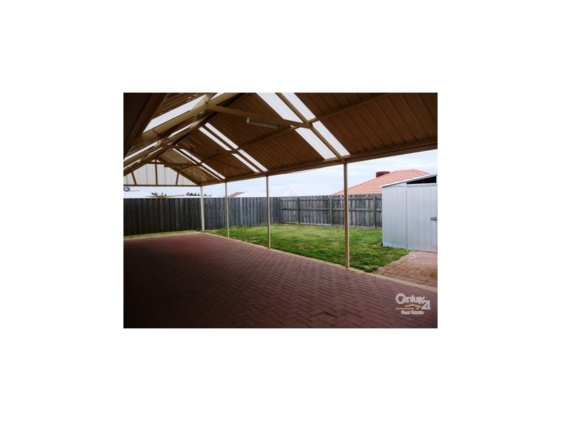 35 Bancombe Cres, Ellenbrook WA 6069