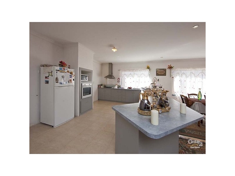 22 Amethyst, Aveley WA 6069