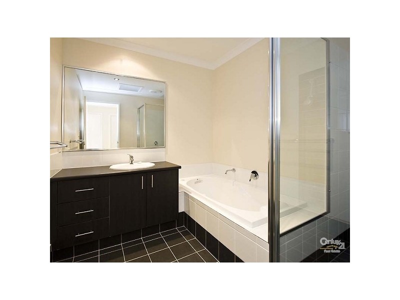 11 Goomally Turn, Ellenbrook WA 6069