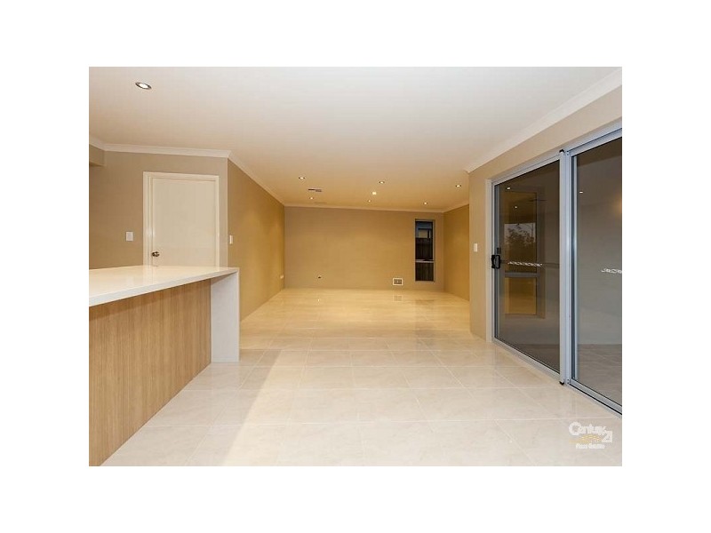 15 Goomally Turn, Ellenbrook WA 6069