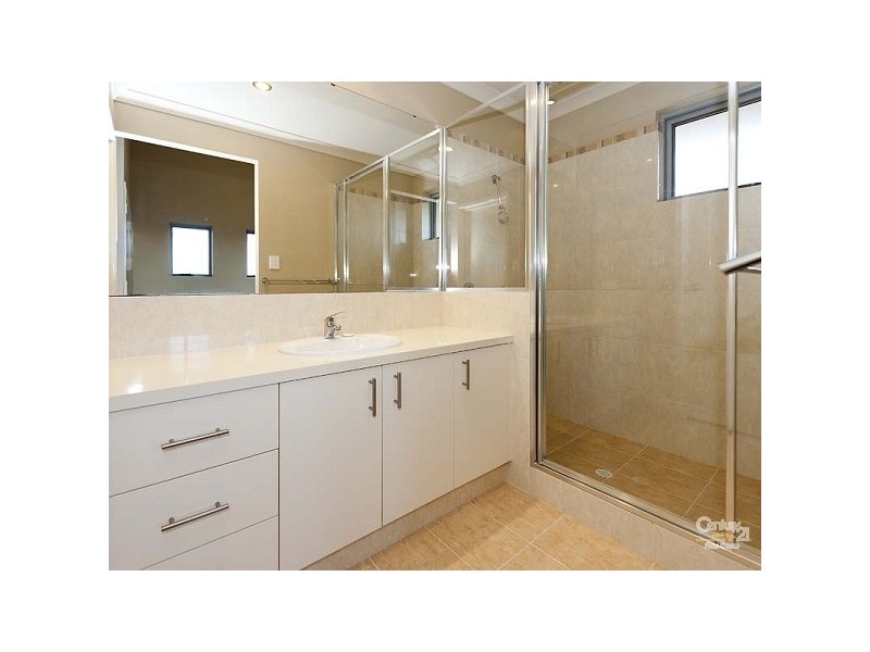 15 Goomally Turn, Ellenbrook WA 6069