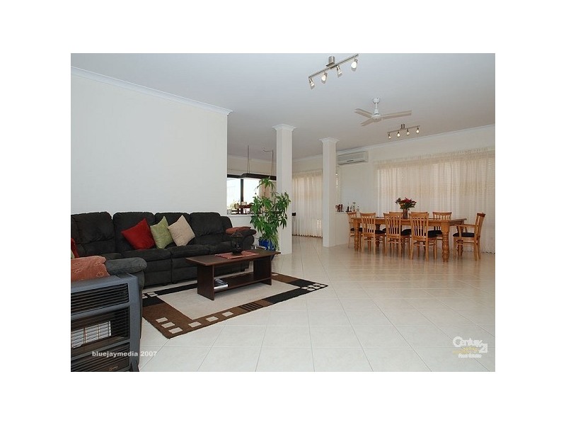 10 Glenallen, Ellenbrook WA 6069
