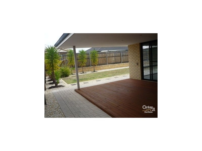 7 Velvick Pass, Ellenbrook WA 6069