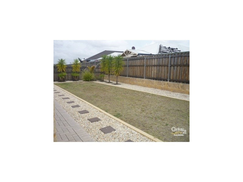 7 Velvick Pass, Ellenbrook WA 6069