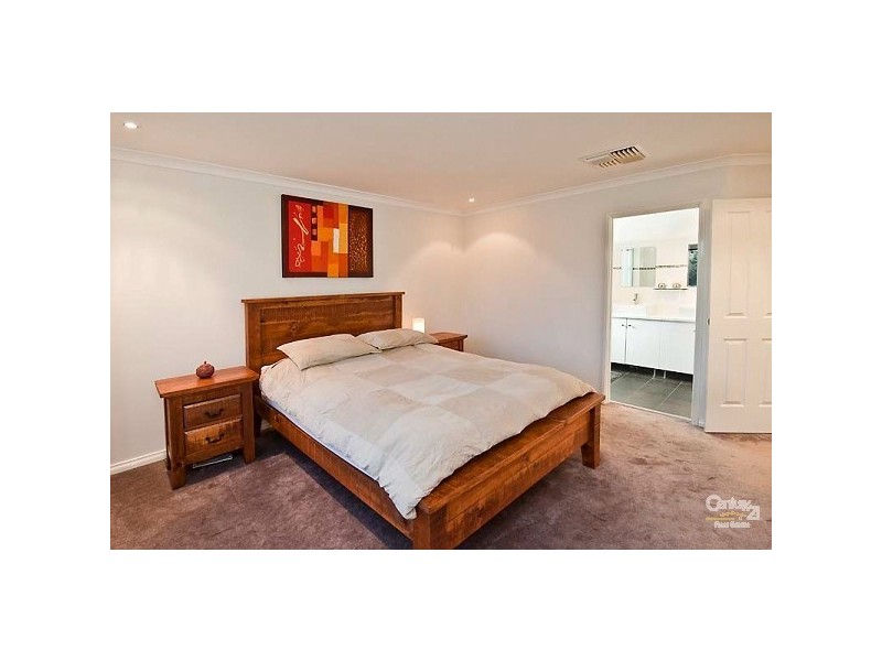 9 Coverwood Prom, Landsdale WA 6065