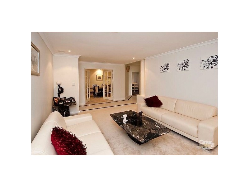 9 Coverwood Prom, Landsdale WA 6065