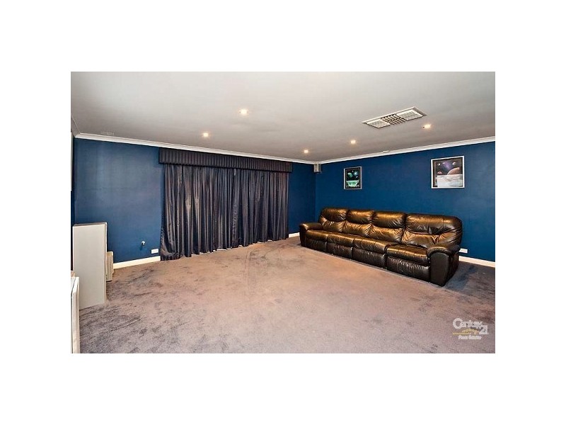 9 Coverwood Prom, Landsdale WA 6065