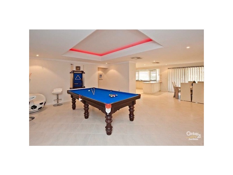 9 Coverwood Prom, Landsdale WA 6065