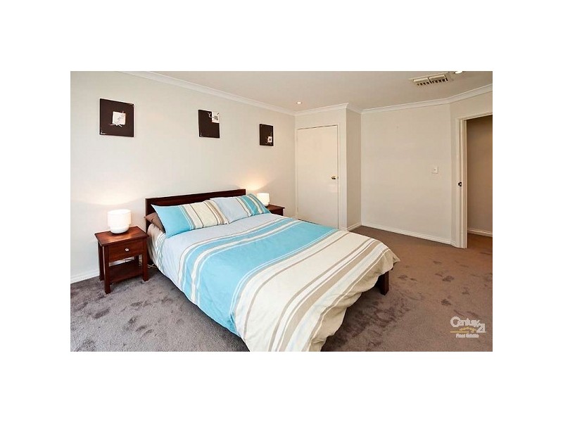 9 Coverwood Prom, Landsdale WA 6065