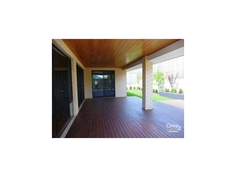 5 Ewens Pass, Ellenbrook WA 6069