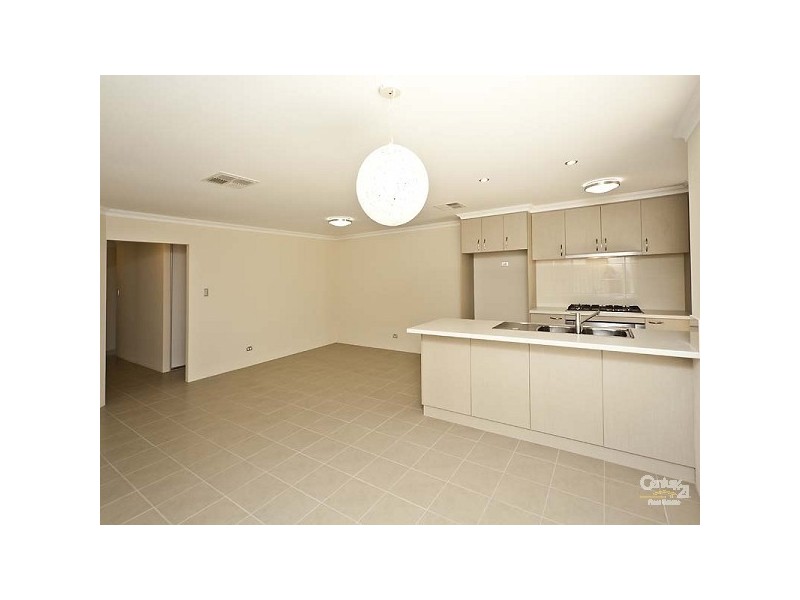 28 Wishard Crt, Aveley WA 6069