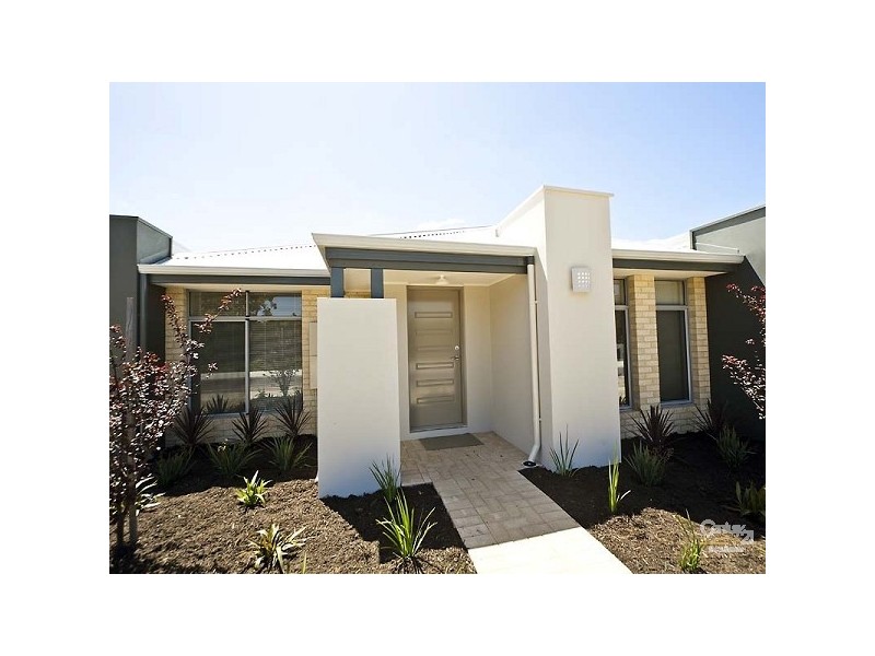 28 Wishard Crt, Aveley WA 6069