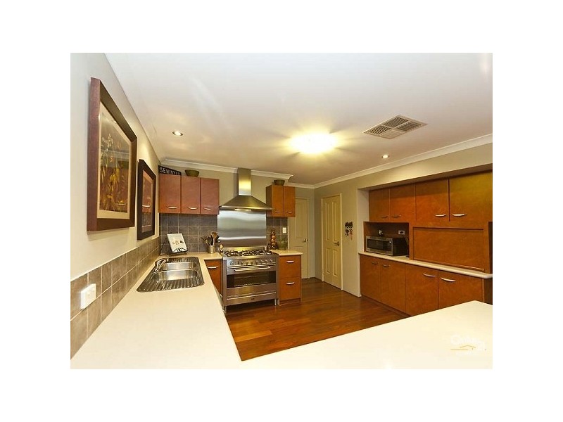 23 Glenora View, Ellenbrook WA 6069