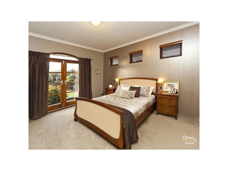 23 Glenora View, Ellenbrook WA 6069