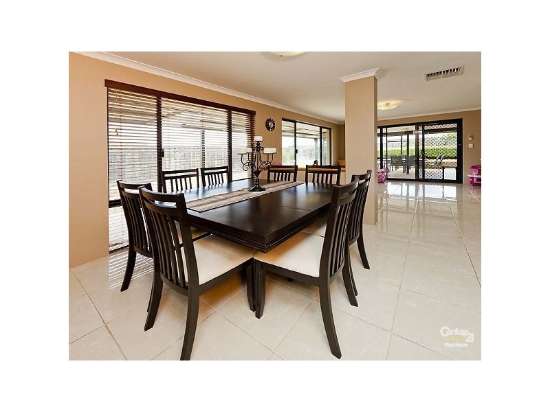 10 Wanarra Close, Ellenbrook WA 6069