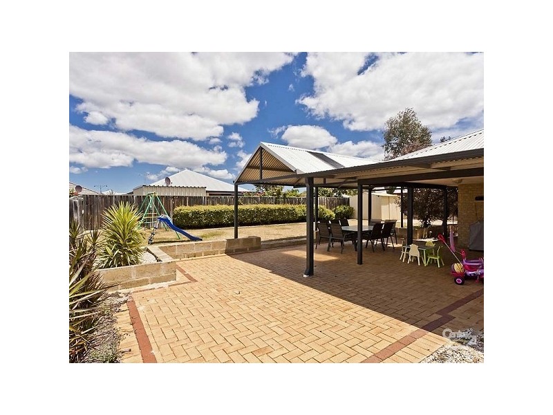10 Wanarra Close, Ellenbrook WA 6069