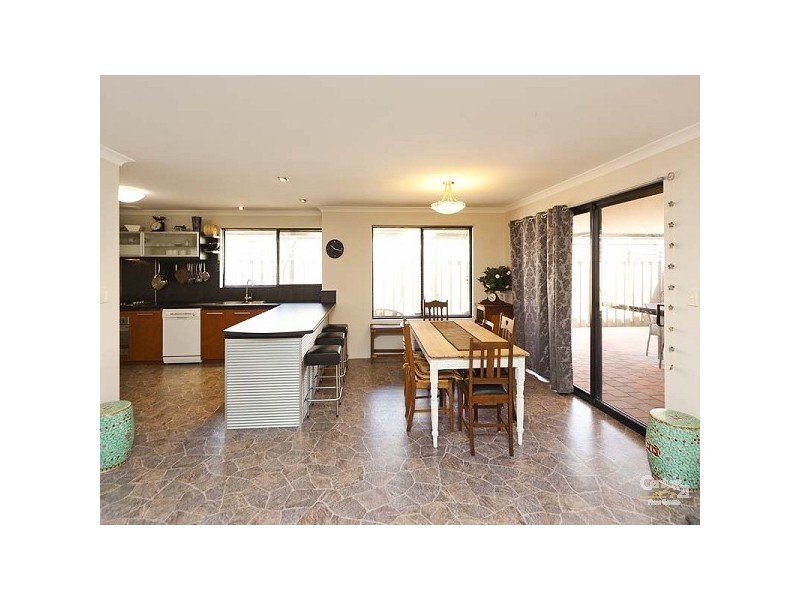 33 Brumby Ave, Henley Brook WA 6055