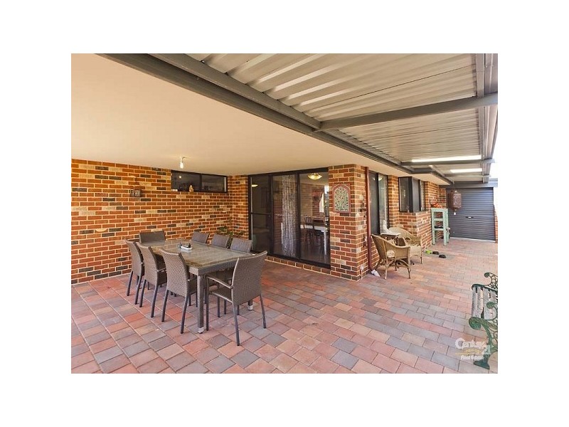 33 Brumby Ave, Henley Brook WA 6055