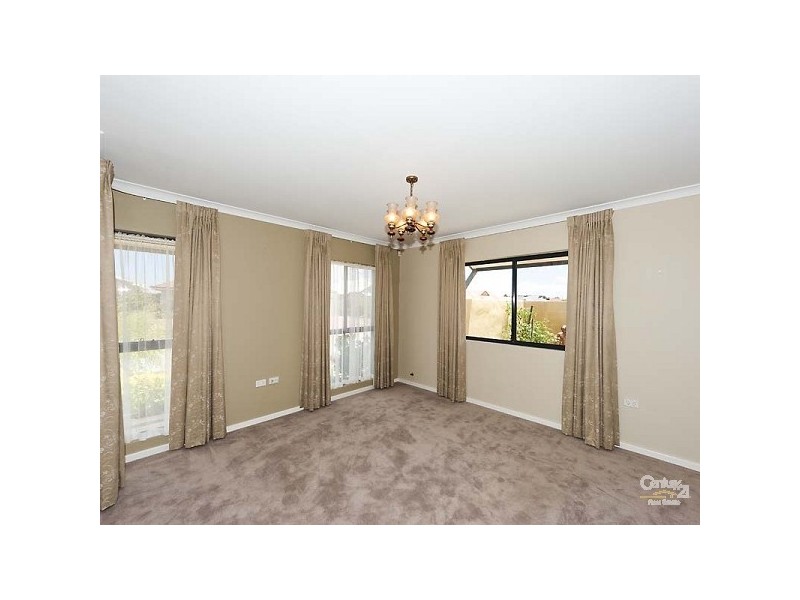 73 Halpin Circle, Ellenbrook WA 6069