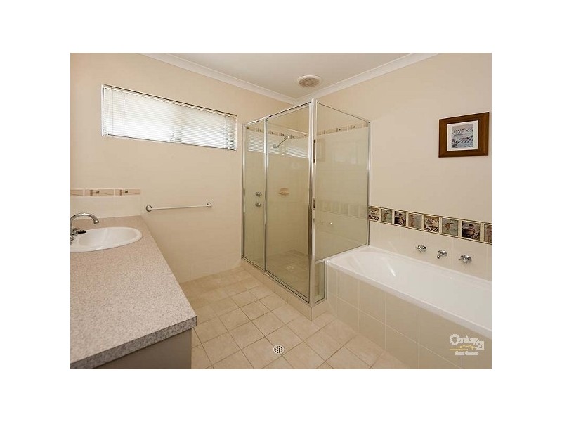 73 Halpin Circle, Ellenbrook WA 6069