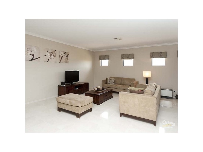 19 Tatton Way, The Vines WA 6069